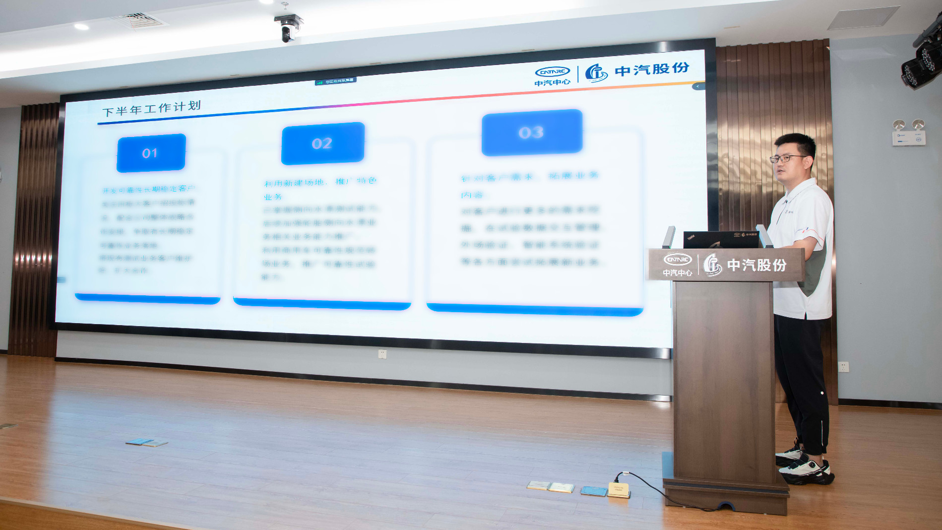 ����㱨 .jpg