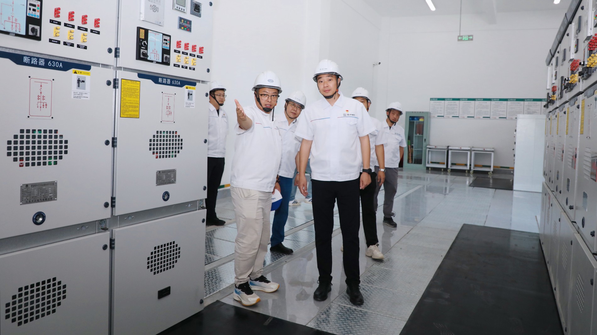 081A8051.jpg 081A8051.jpg